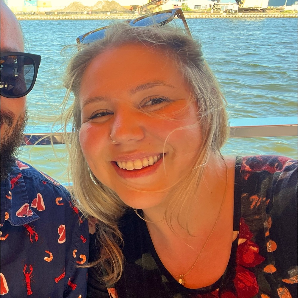 Meet your Posher, Emily